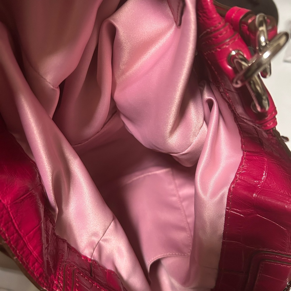 Coach 2009 Gorgeous Magenta Pink Croc-Embossed Women's Bag 🩷💖 - Picture 9 of 9